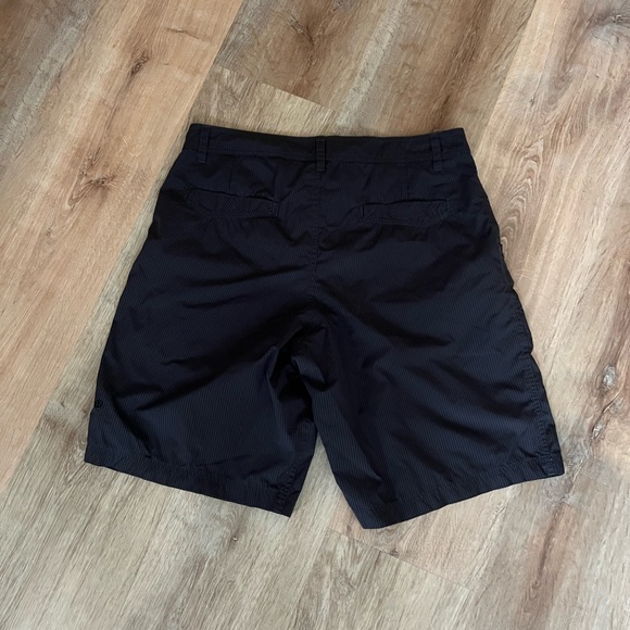 Lululemon Men’s Kahuna Shorts - Picture 2 of 6